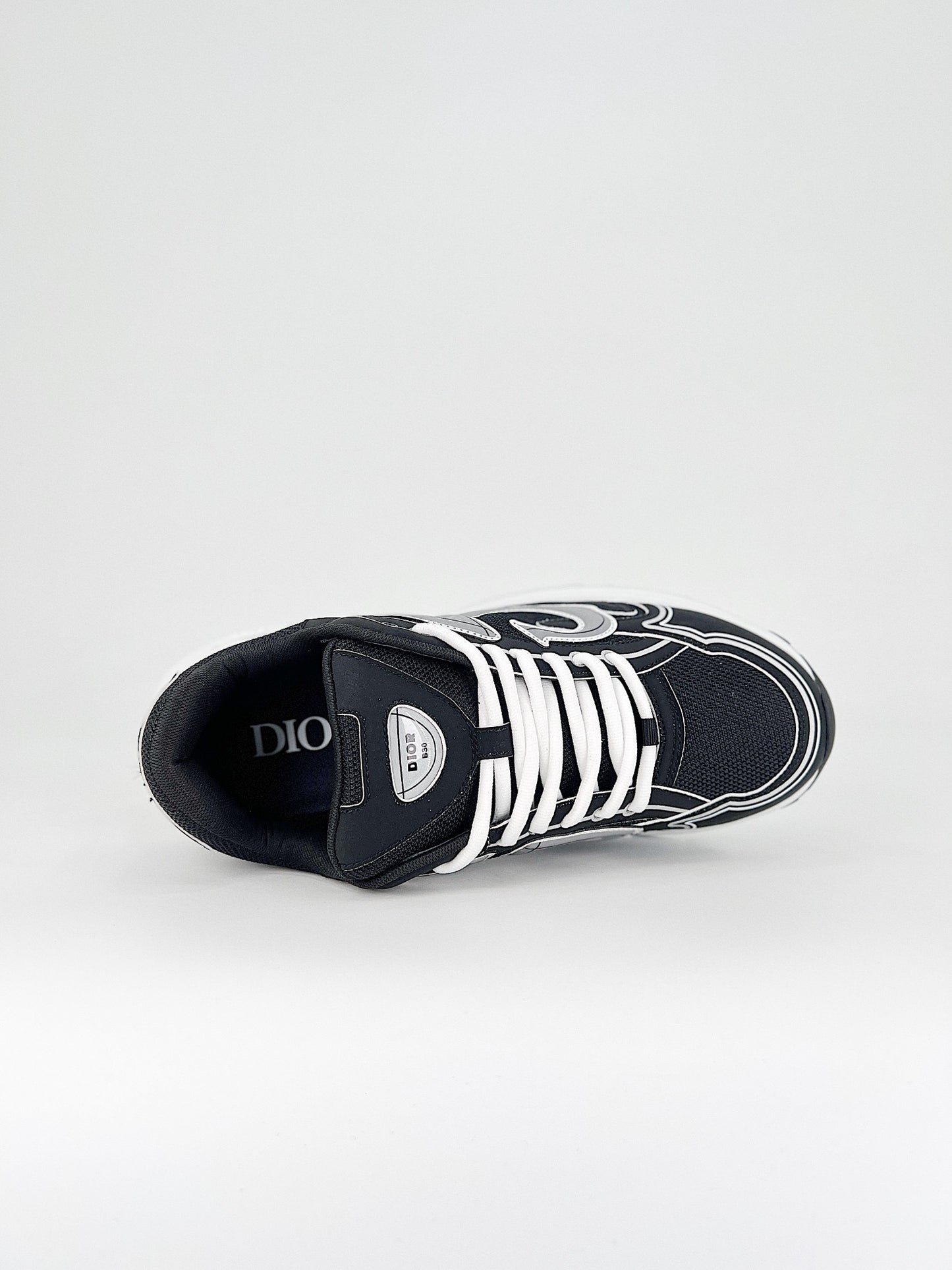 B30 Sneaker